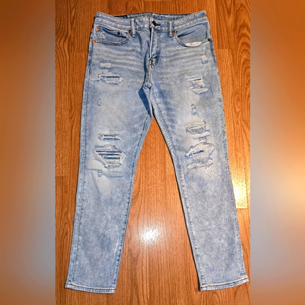 American Eagle Distressed Jeans
